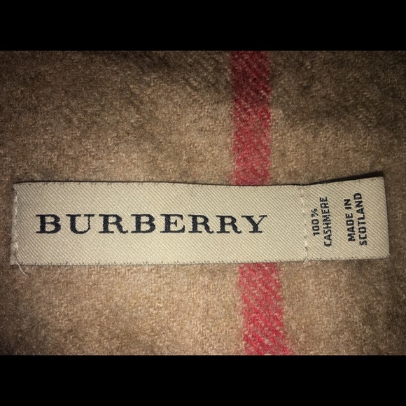 Authentic Burberry Scarf 🧣❤️ - Picture 3 of 3